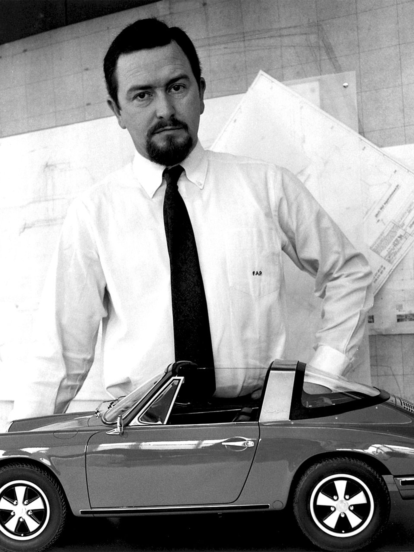 Shows Picture of 210909_Heritage_Image_w_Copy_02_3840x3840.jpg